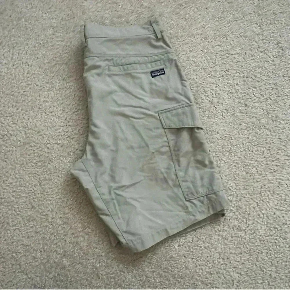 Patagonia Men’s Roving Cargo Shorts Size 36 Style# 5875510” Inseam Khaki Outdoor - Picture 4 of 15